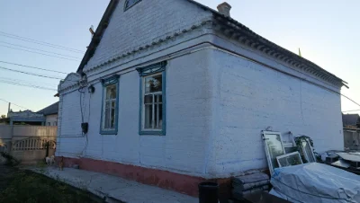 продам будинок/ лівий берег/ біля річки/ район 20-ї  лікарні
