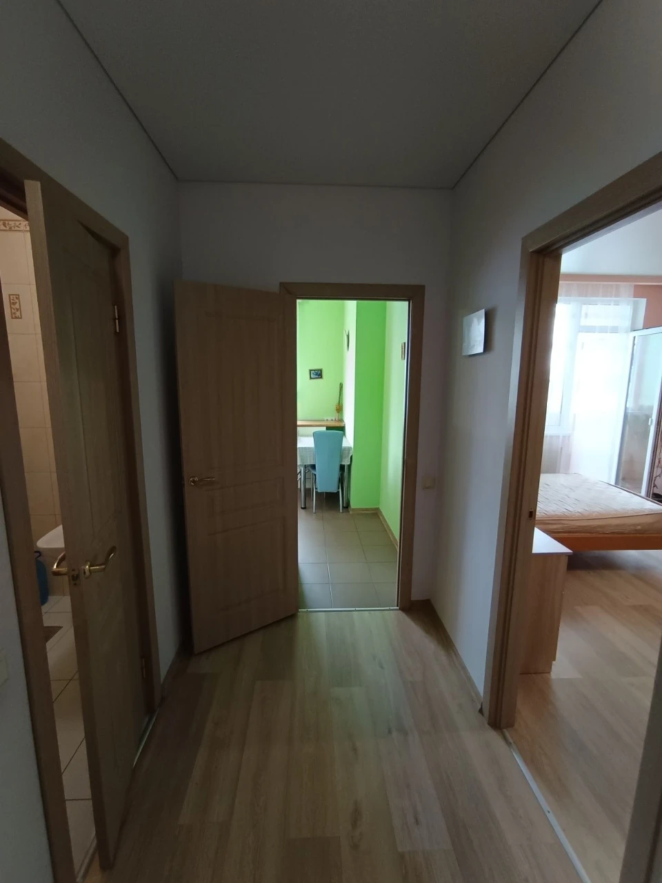 Продам 1-ую квартиру с ремонтом, мебелью и газом, 40 кв. мет