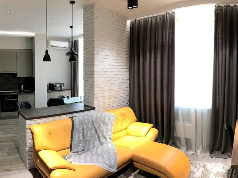 Apartment. Odessa, Astashkina st.