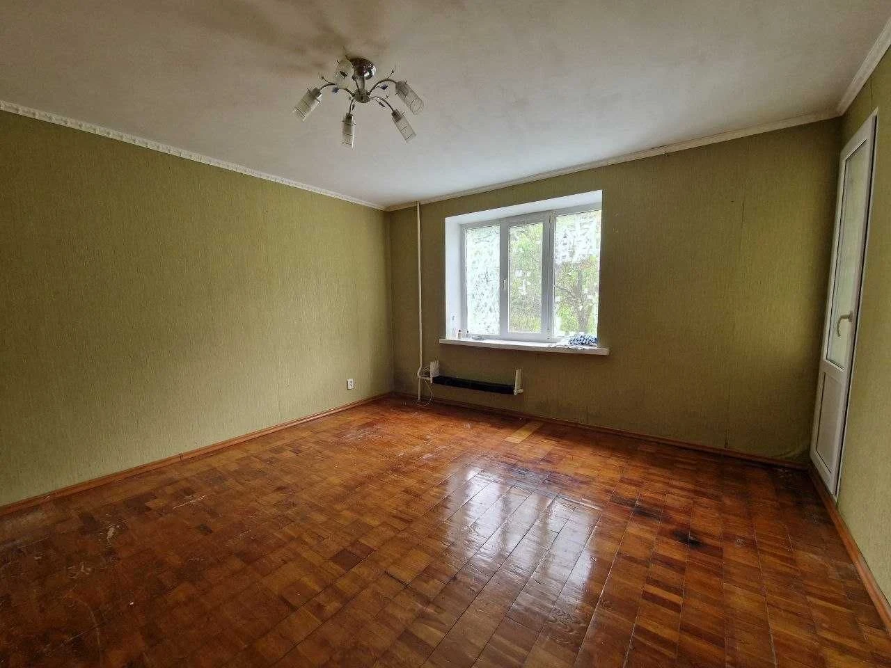 2-room apartment for sale (5 Кутів area)
