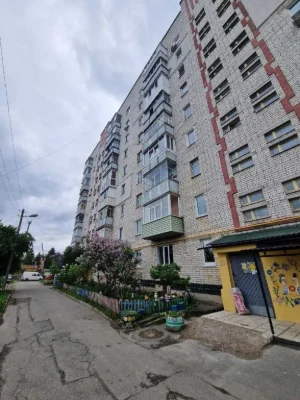 2-room apartment for sale (5 Кутів area)