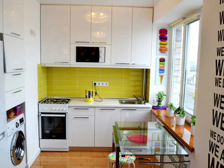 Apartment. Address: Naberezhno-Khreshchatitska Street, Kyiv