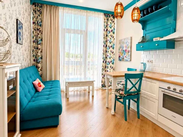 Apartment. Odessa, Velika Arnautska Street