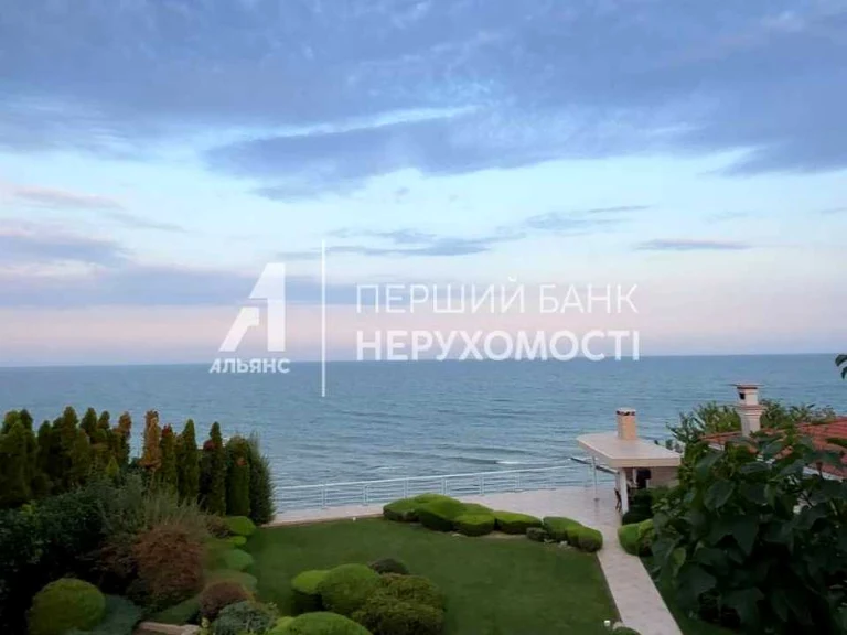 House. Odessa, Fontanskaya Avenue