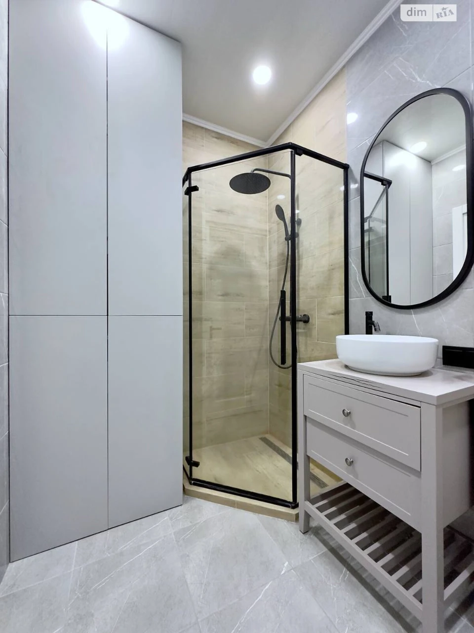 Long-Term Rental: One-Bedroom Apartment in "PARUS CITY" Residence