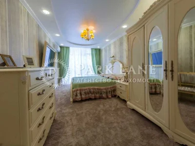 Apartment. Preslavynska Street, Kyiv