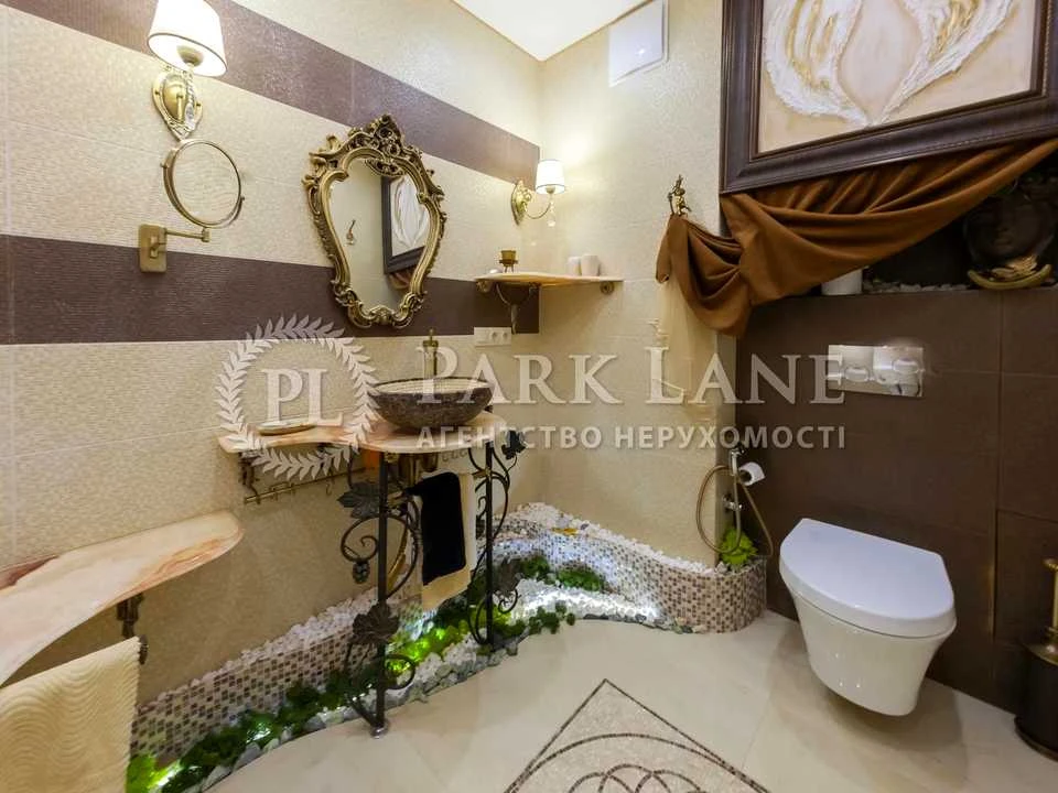 Apartment. Preslavynska Street, Kyiv