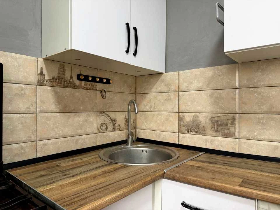 Apartment. Dnipro, Magdalyynska Street