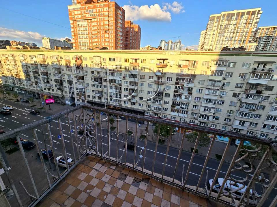 Квартира. Киев, улица Большая Васильковская