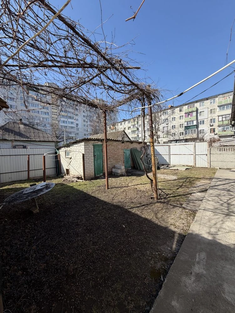 Продам цілий будинок в районі Новопричистенської! 20м до бул