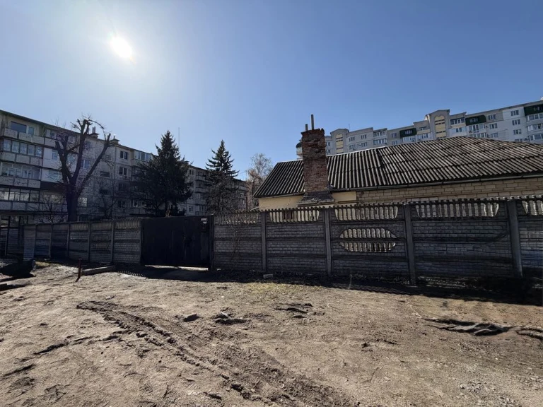 Продам цілий будинок в районі Новопричистенської! 20м до бул