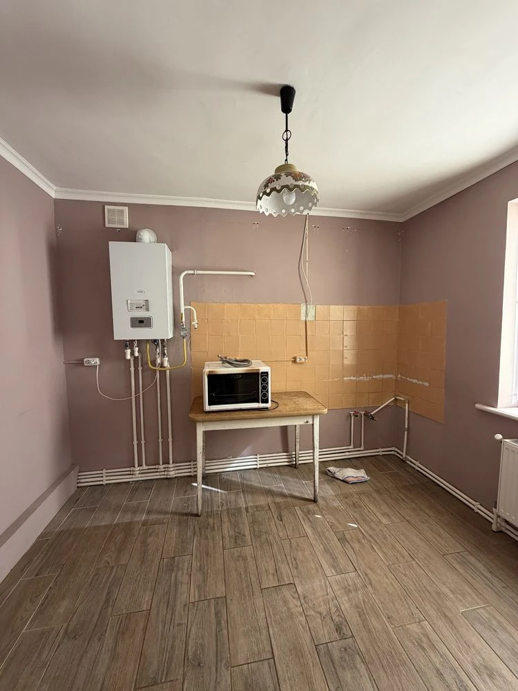 Продам цілий будинок в районі Новопричистенської! 20м до бул