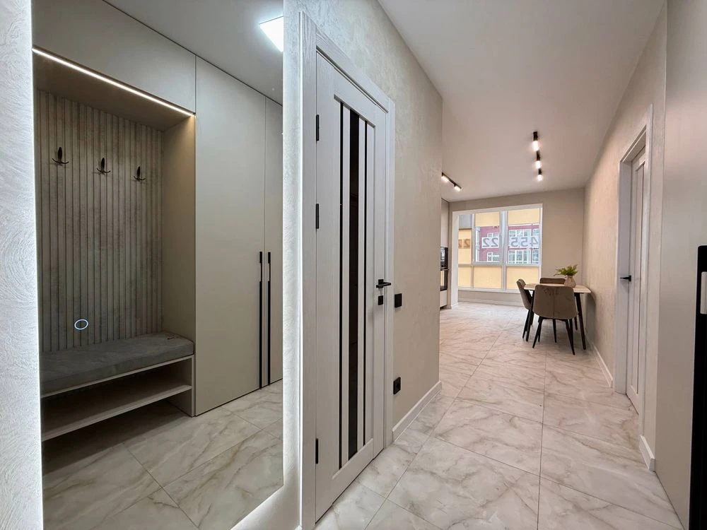 Spacious 1-bedroom apartment with renovation in the city center