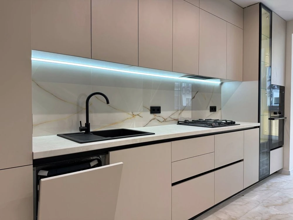 Spacious 1-bedroom apartment with renovation in the city center