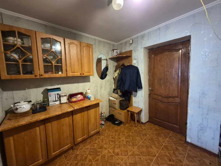 Sale of 2-room apartment in a dormitory in Grechany