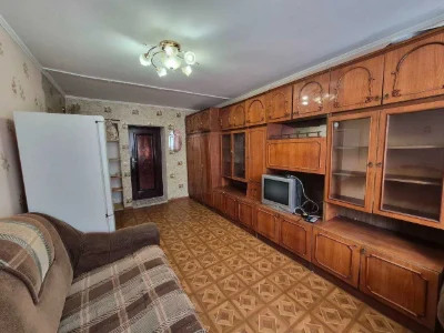 Sale of 2-room apartment in a dormitory in Grechany
