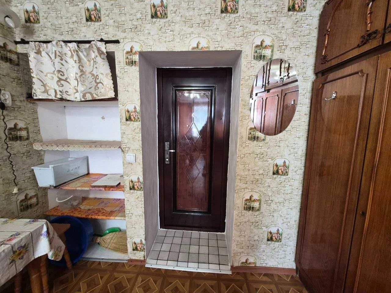 Sale of 2-room apartment in a dormitory in Grechany