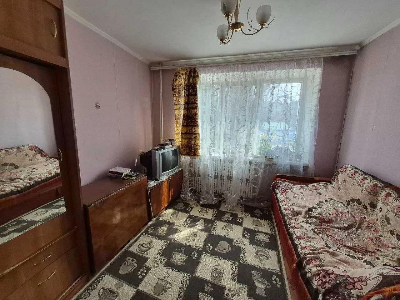 Sale of 2-room apartment in a dormitory in Grechany