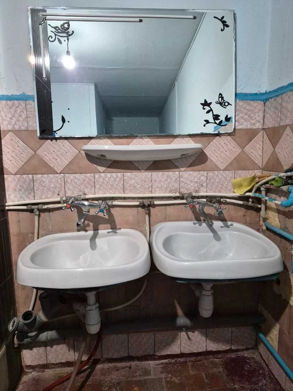 Sale of 2-room apartment in a dormitory in Grechany