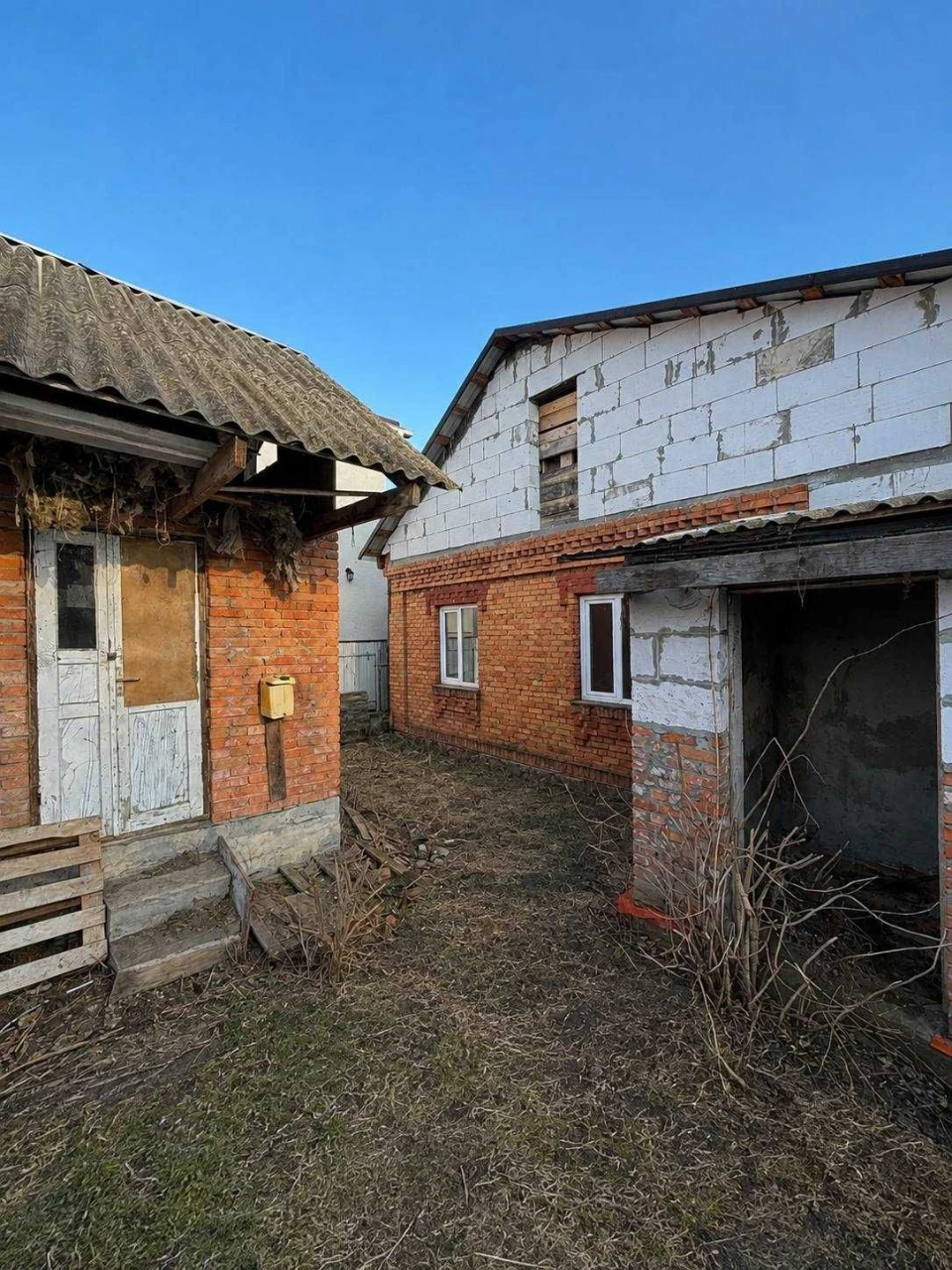 House for Sale in Grechan