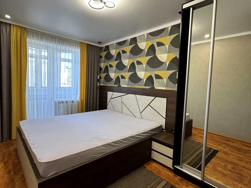 Apartment. Rivne, Bogoyavlenska Street