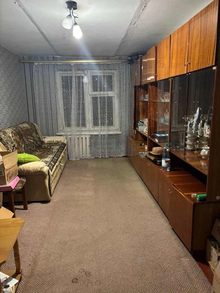 Sale of a 3-bedroom apartment