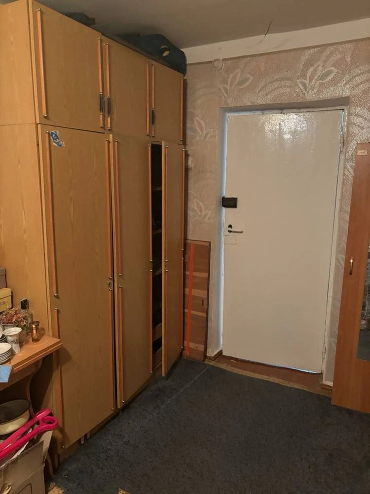 Sale of a 3-bedroom apartment