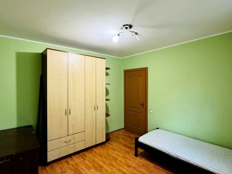 Apartment. Rivne, Stepan Bandera Street