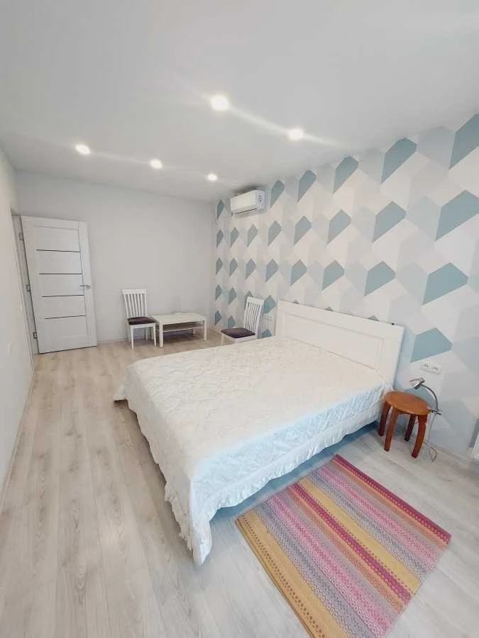 Rent 1-bedroom apartment 47 m², Metrologichna St., 62
