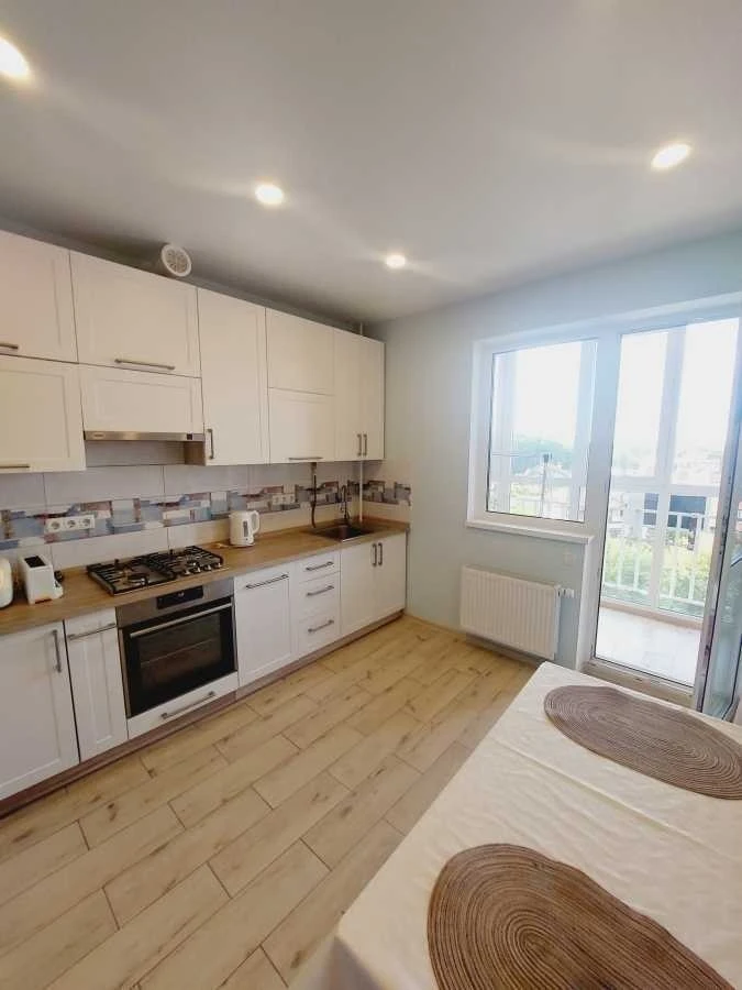 Rent 1-bedroom apartment 47 m², Metrologichna St., 62
