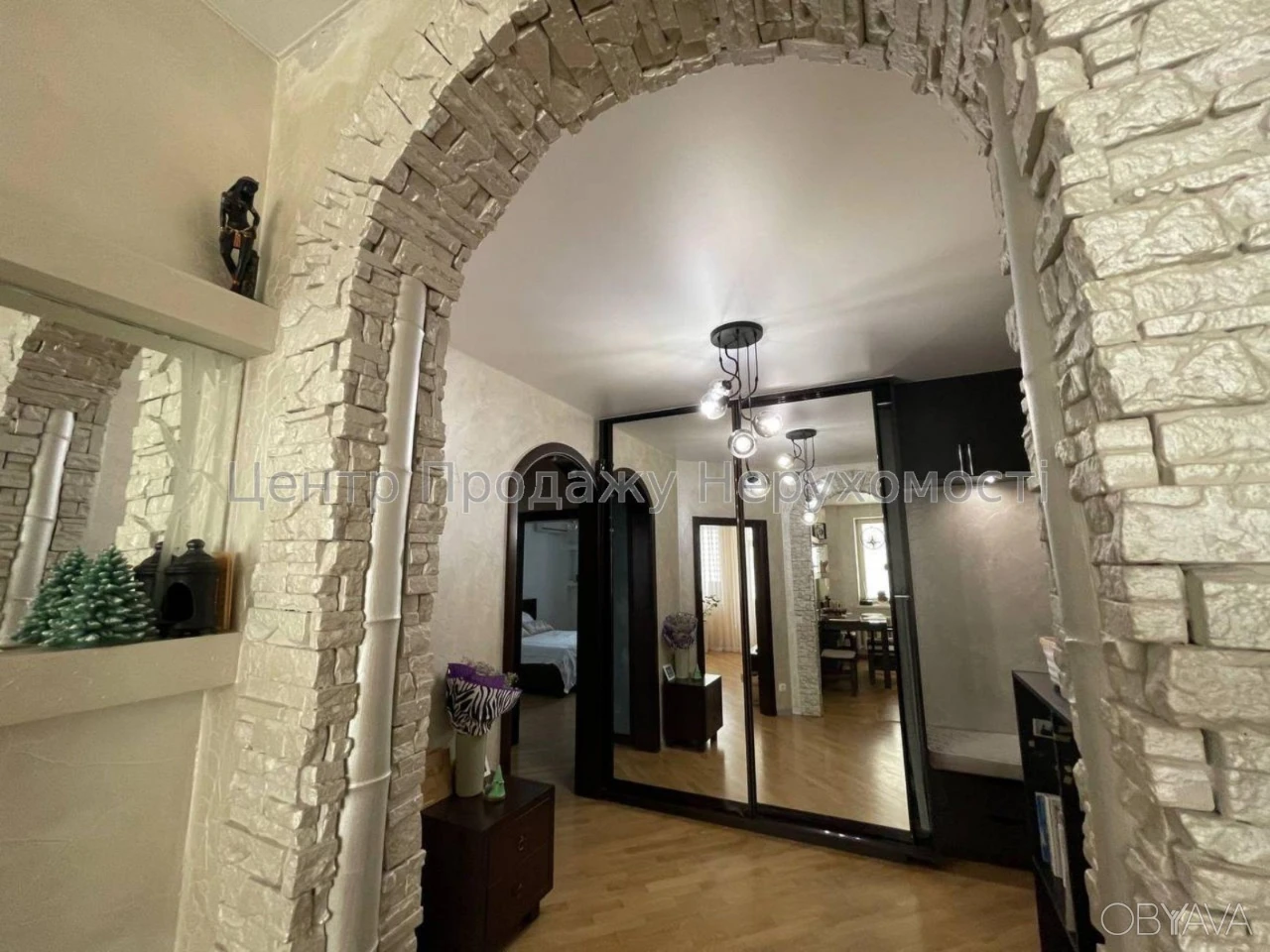 2-комнатная квартира, 82 кв.м.