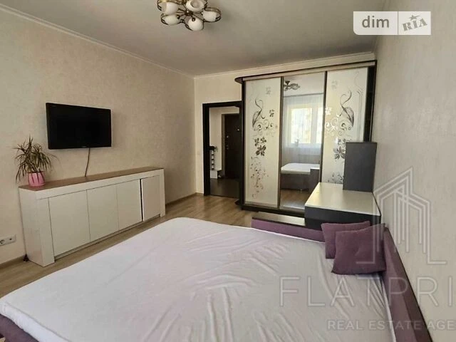 Продаж 1к квартири 45 кв. м на вул. Кондратюка, 5 • ID 34707