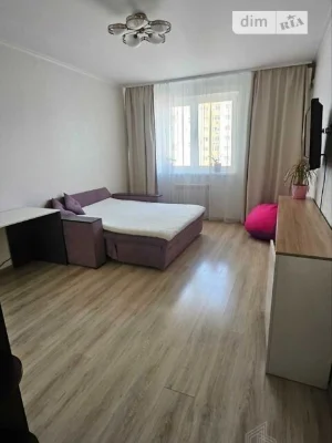Продаж 1к квартири 45 кв. м на вул. Кондратюка, 5 • ID 34707
