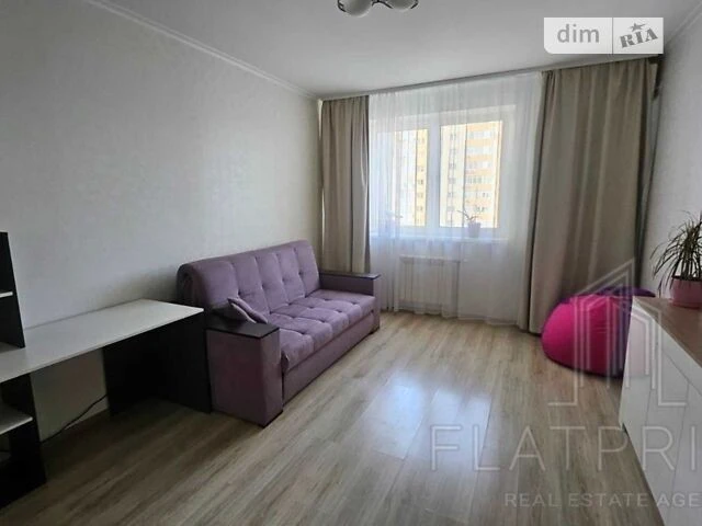 Продаж 1к квартири 45 кв. м на вул. Кондратюка, 5 • ID 34707