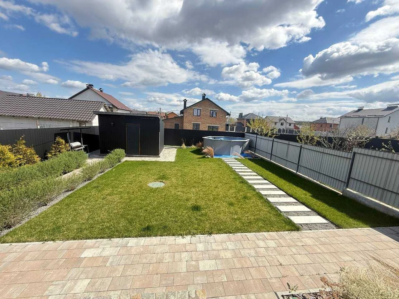Sale of a 1-story house with an area of 115 sq.m, executed as