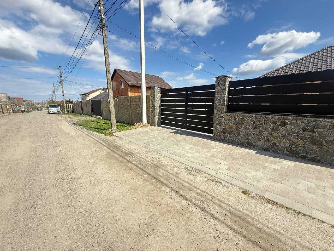 Sale of a 1-story house with an area of 115 sq.m, executed as