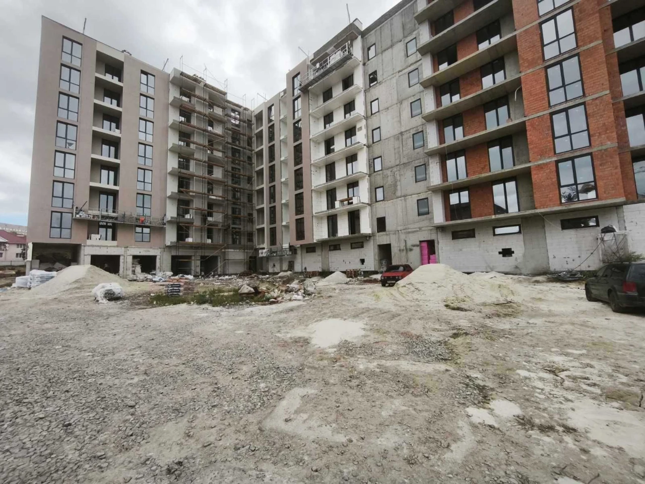 Продається 1-кімнатна квартира, вул. Миколи Леонтовича 11б К