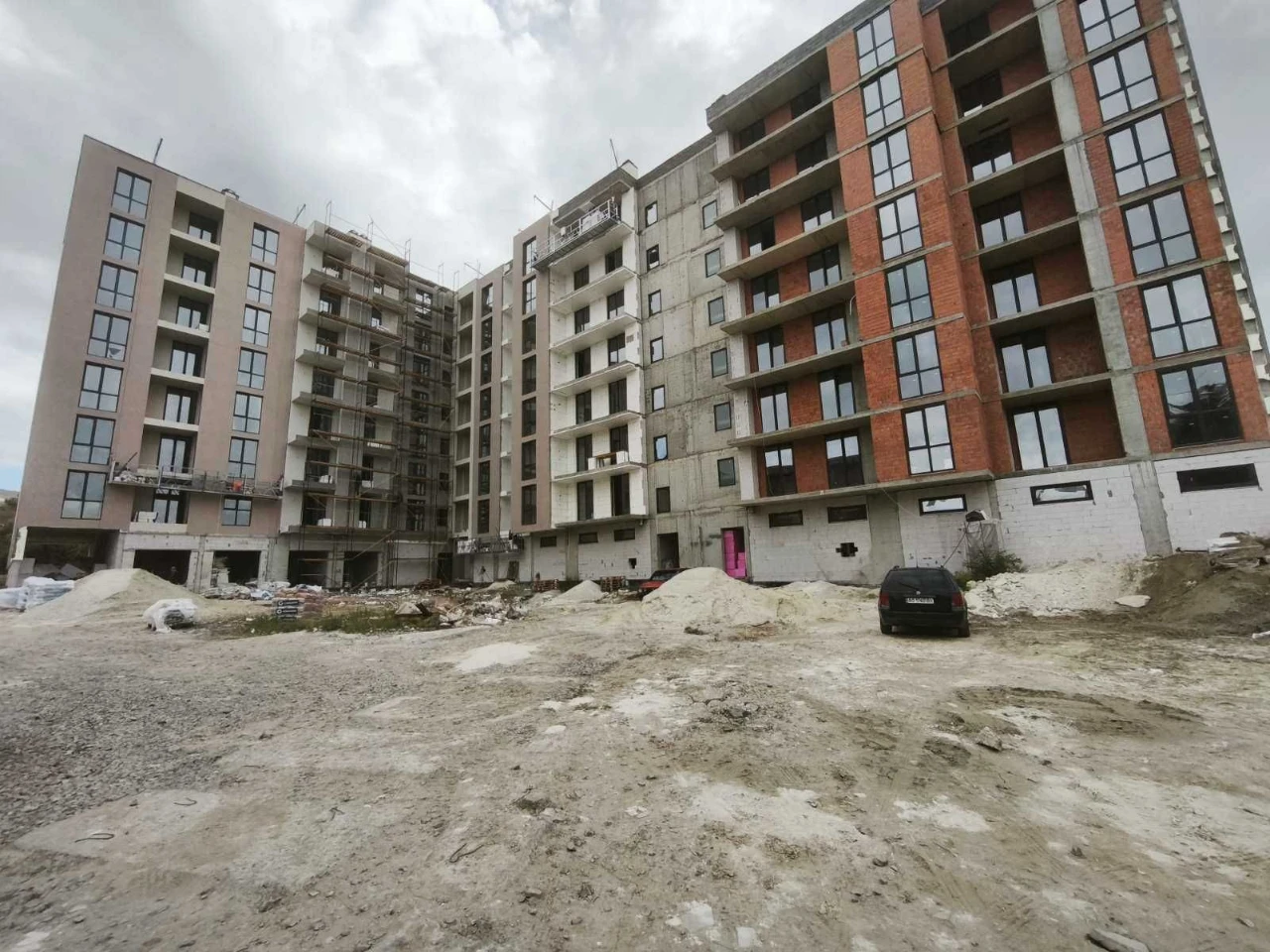 Продається 1-кімнатна квартира, вул. Миколи Леонтовича 11б К