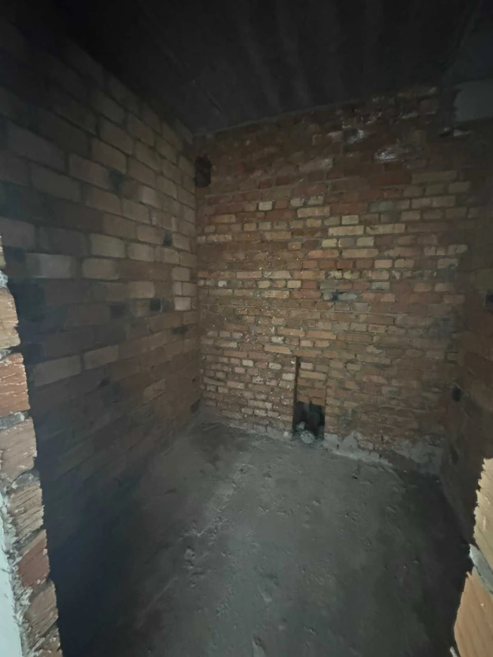 Apartment for Sale: 1-room, 40 m2, 8th floor