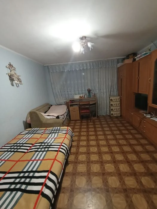 Продаж 2 км квартири на Поділлі