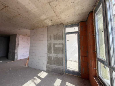 3-Room Apartment Near City Center