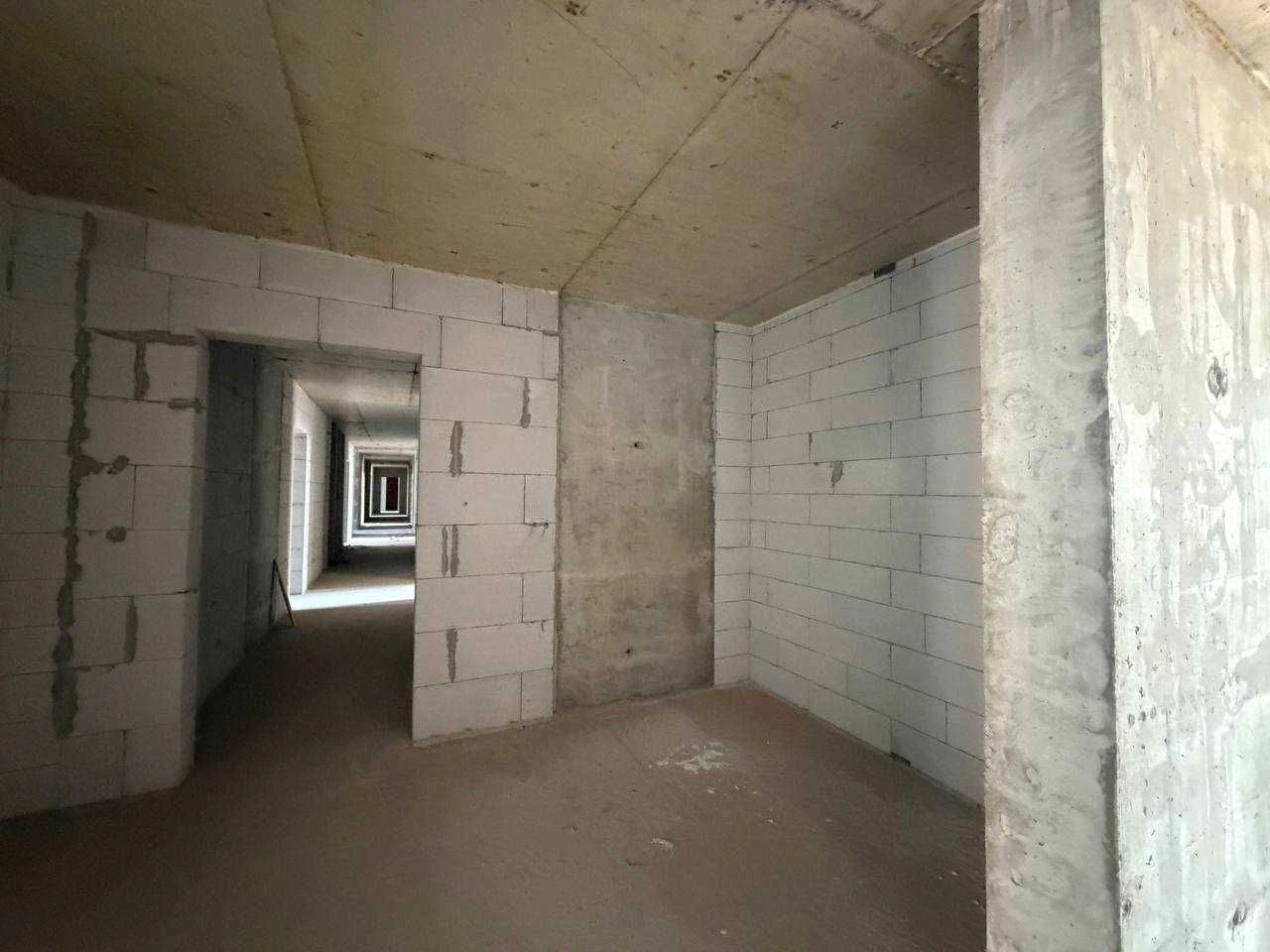 3-Room Apartment Near City Center
