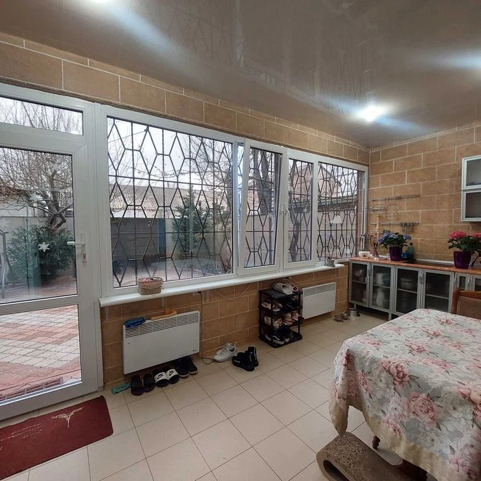 2-storey cottage for sale on the Black Sea coast