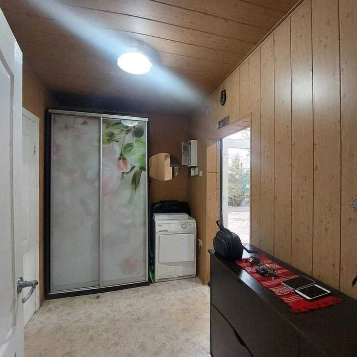 2-storey cottage for sale on the Black Sea coast
