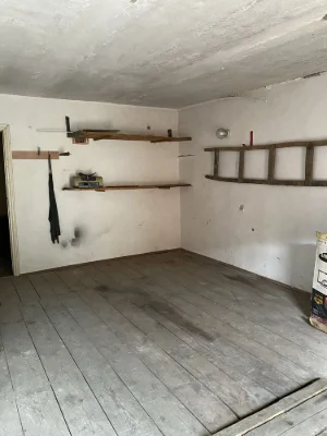 Garage in the "Zil'zhnichnyk" Cooperative