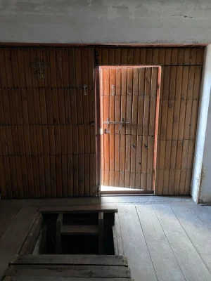 Garage in the "Zil'zhnichnyk" Cooperative