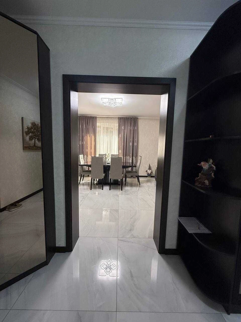 For Sale: Detached House Near the Auto Market, Fully Equipped