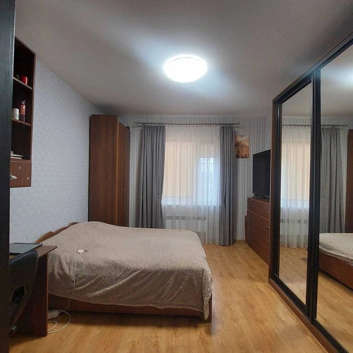 2-storey cottage for sale on the Black Sea coast