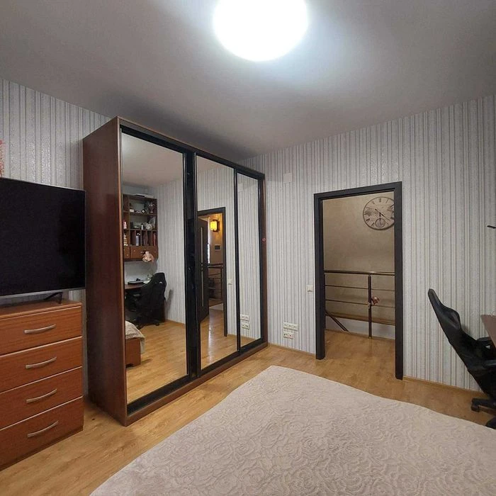 2-storey cottage for sale on the Black Sea coast