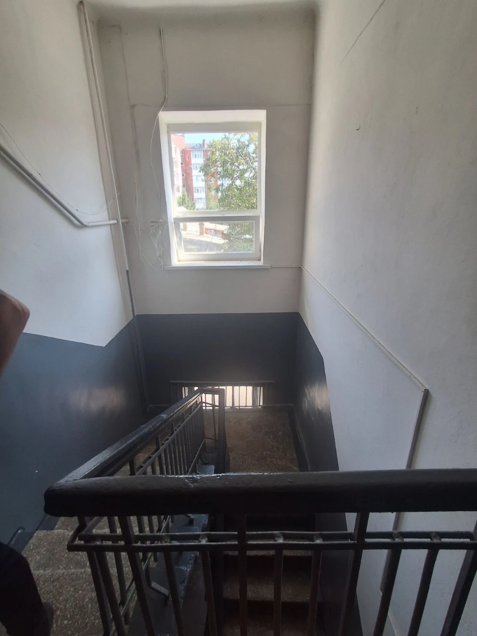 Apartment for Sale: 3 Rooms in the Center
